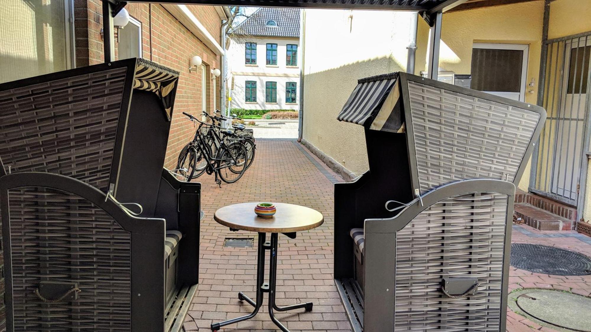 Hotel Drostenhof Garni Esens Exterior foto